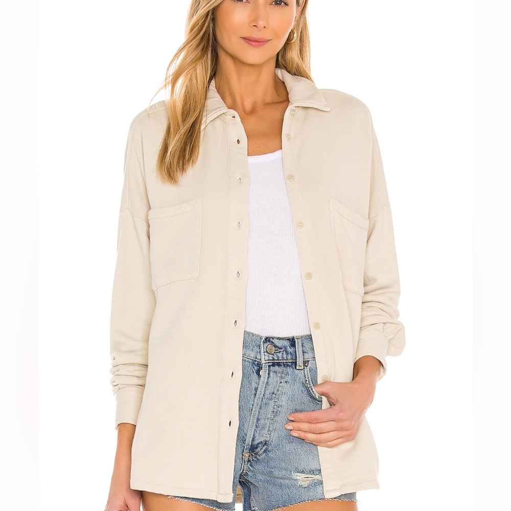 n:Philanthropy Monte Top. Button Down in Bone
